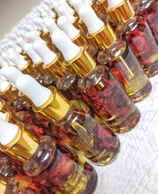 Load image into Gallery viewer, Rejuvenating Infused Rose Facial Serum - KaNo Beauty.Co
