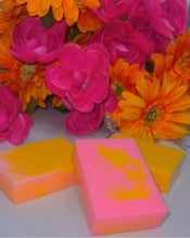 Load image into Gallery viewer, Banana Strawberry 🍓 🍌 Soap Bar
