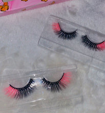 Load image into Gallery viewer, Pink Butterfly lashes
